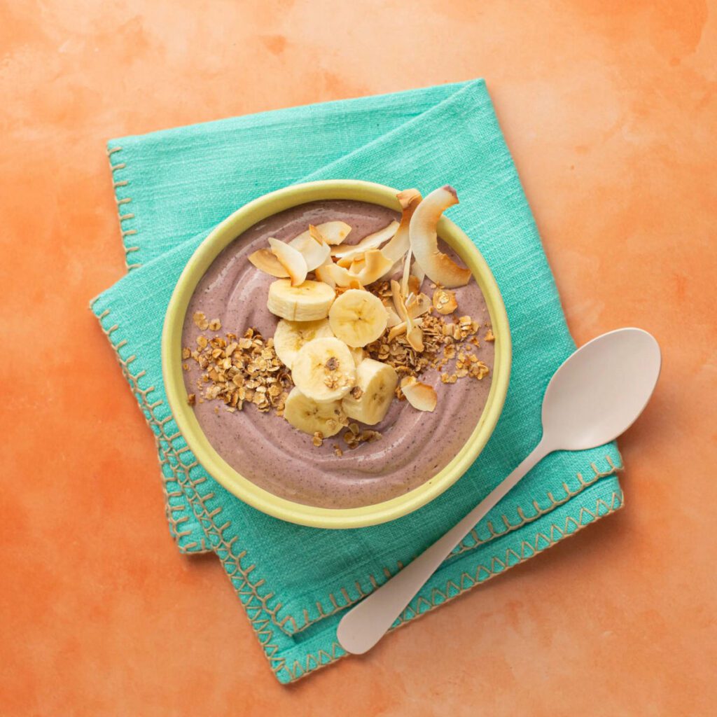 Notre recette d'Açaï Bowl à la banane et au yaourt